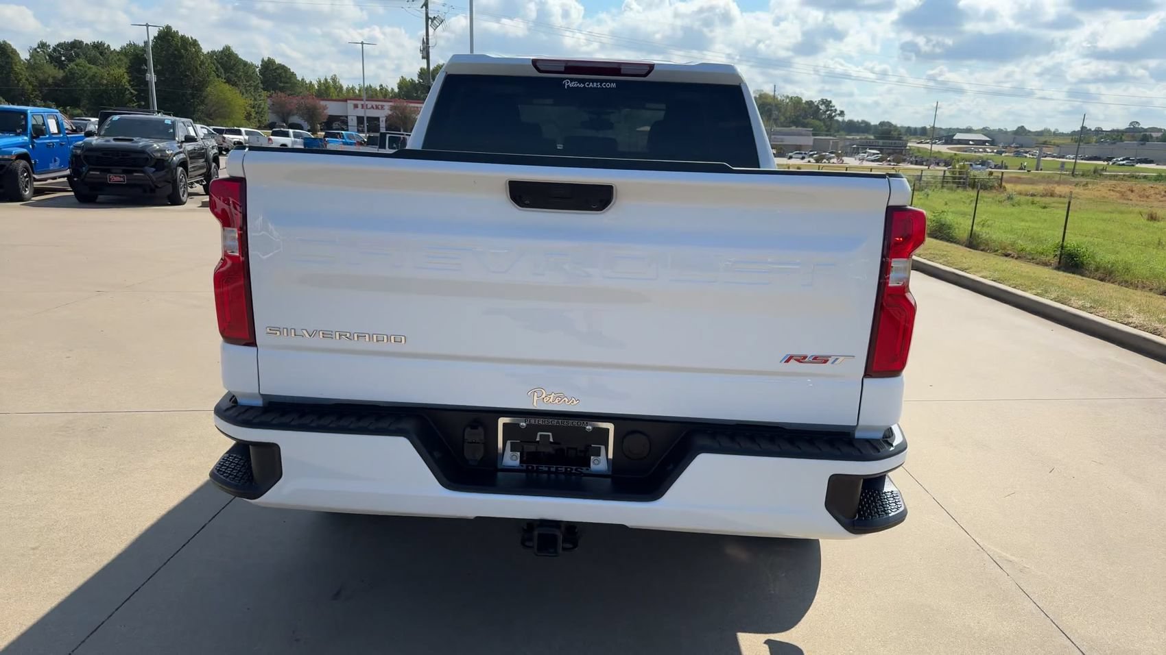 Used 2025 Chevrolet Silverado 1500 RST RWD image 8