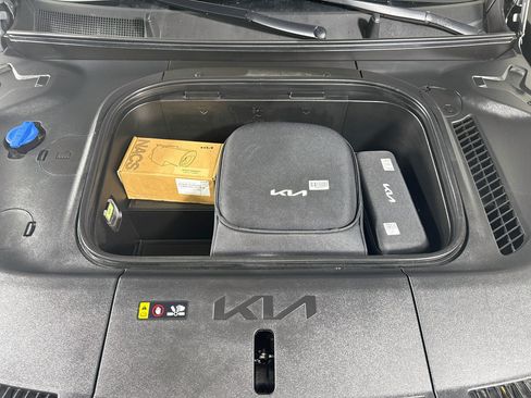 Used 2024 Kia EV9 Land AWD/4WD image 39