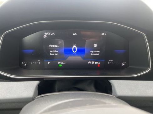 Used 2025 Volkswagen Jetta SE image 14