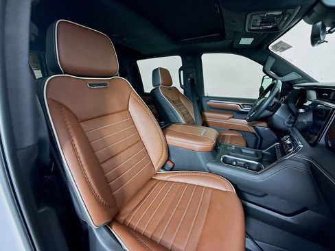 Used 2024 GMC Sierra 2500 Denali Ultimate w/ Max Trailering Package image 29