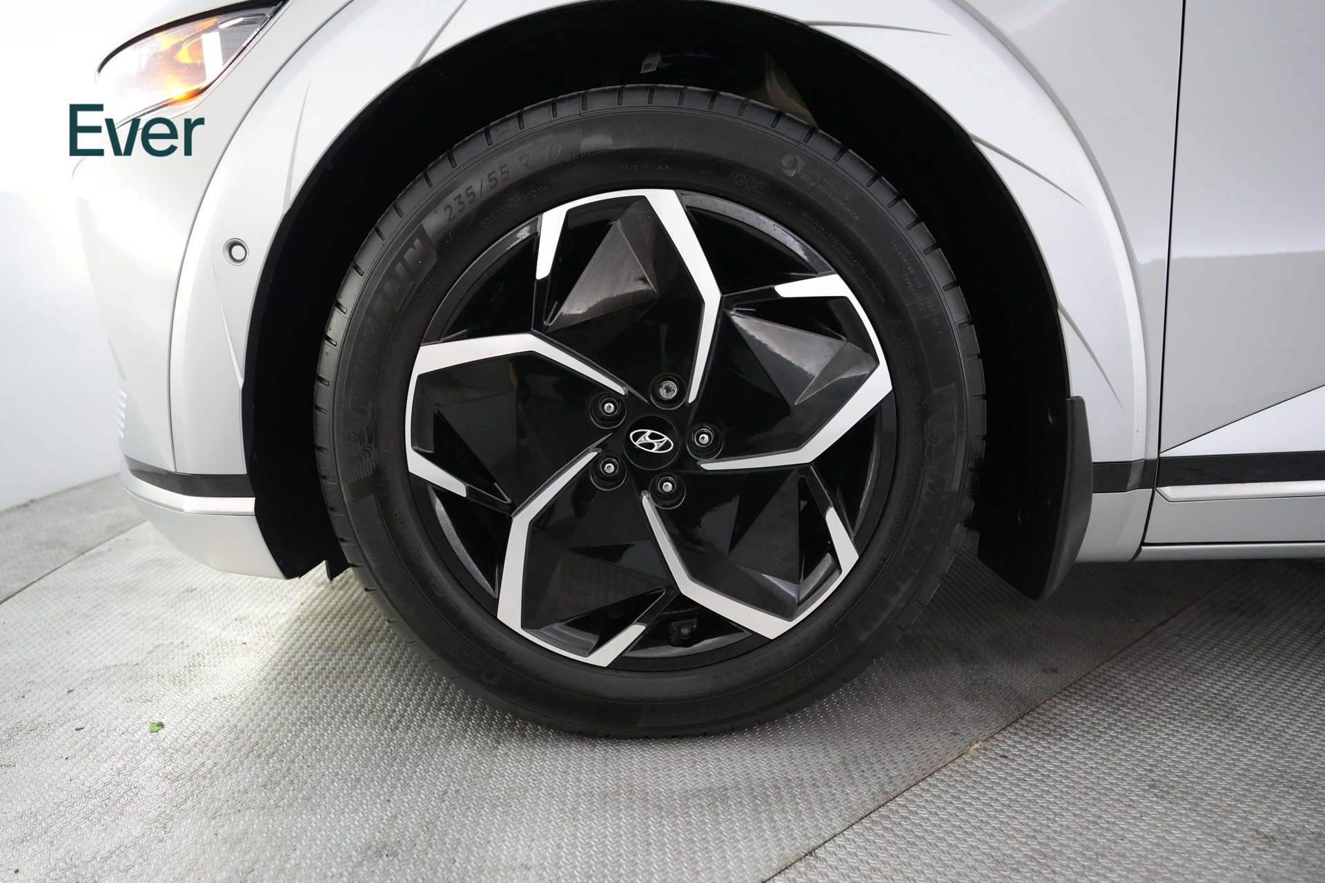 Used 2024 Hyundai Ioniq 5 Limited RWD image 19