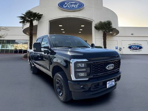 Certified 2024 Ford F250 XL w/ STX Appearance Package image 4