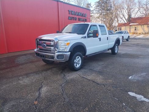 Used 2013 Ford F250 XLT w/ Advanced Security Group image 2