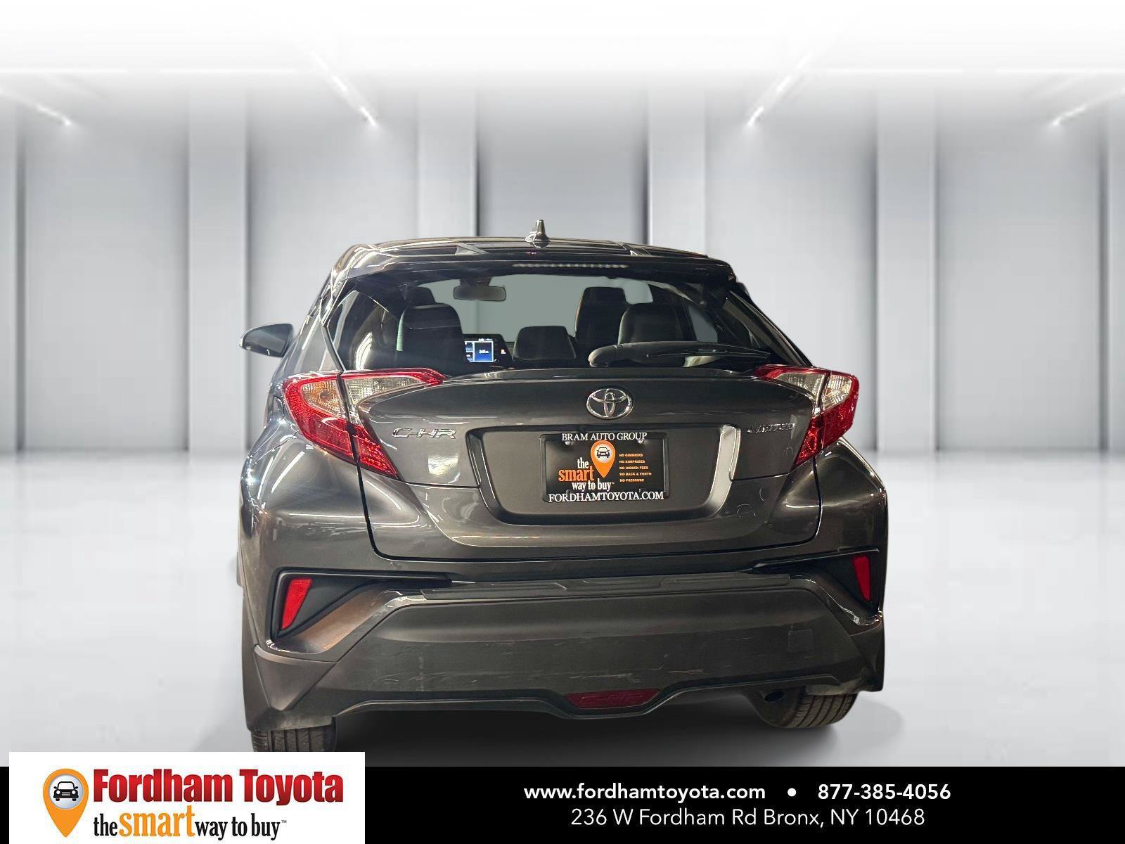 Used 2020 Toyota C-HR Limited FWD image 6