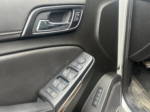 Used 2020 Chevrolet Tahoe LT image 12