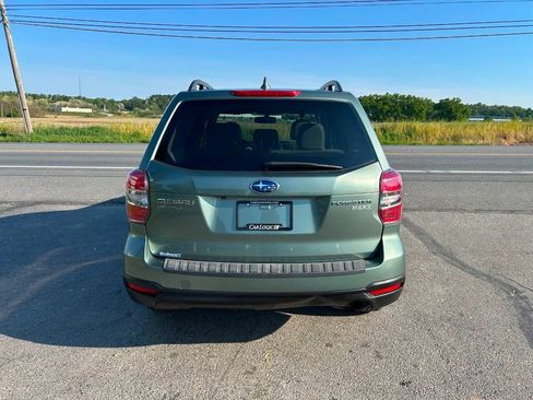 Used 2016 Subaru Forester 2.5i Premium w/ Popular Package #2 AWD/4WD image 9