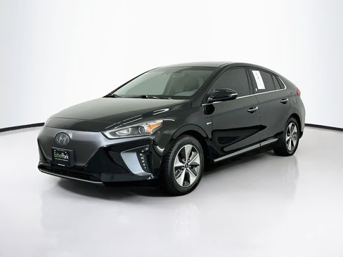Used 2019 Hyundai Ioniq Limited FWD image 3