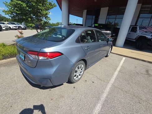 Used 2022 Toyota Corolla LE FWD image 8
