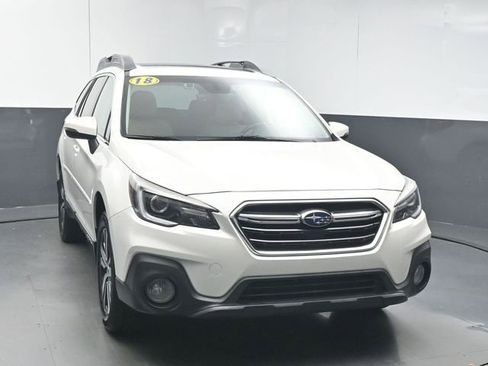 Used 2018 Subaru Outback 2.5i Limited AWD/4WD image 2