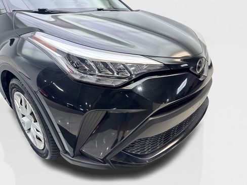 Used 2021 Toyota C-HR LE FWD image 17