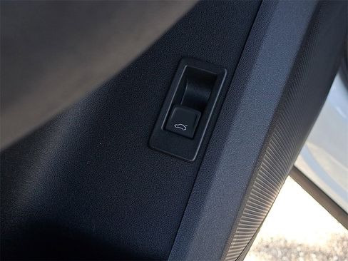 New 2025 Audi SQ5 Premium Plus image 20