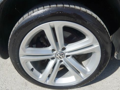 Used 2016 Volkswagen Tiguan R-Line AWD/4WD image 20