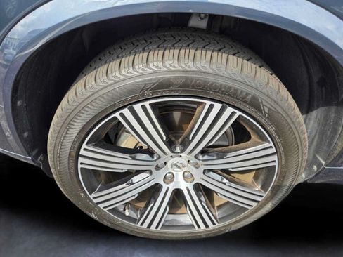 Used 2022 Volvo XC90 T6 Inscription w/ Lounge Package AWD/4WD image 9