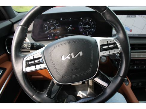 Used 2023 Kia Telluride SX image 24