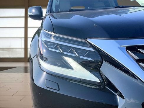 Used 2022 Lexus GX 460 Premium w/ Premium Package AWD/4WD image 28