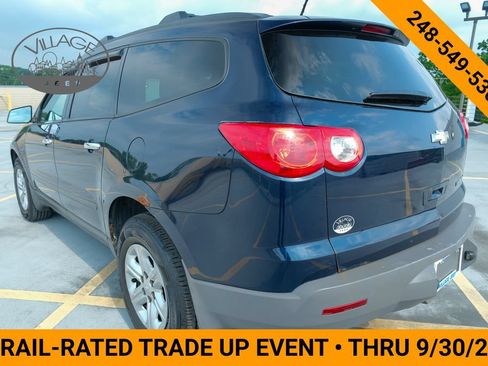 Used 2012 Chevrolet Traverse LS FWD image 9