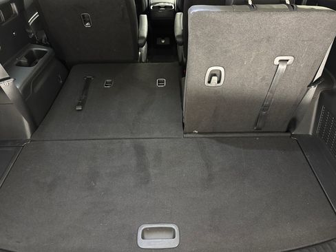 Used 2023 Kia Telluride EX w/ EX Captain's Chair Package FWD image 34