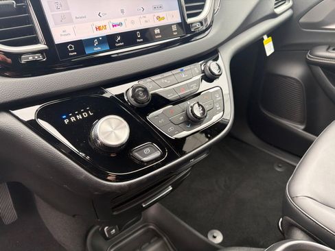New 2026 Chrysler Voyager LX FWD image 22