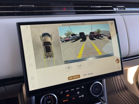 Used 2023 Land Rover Range Rover SE AWD/4WD image 30