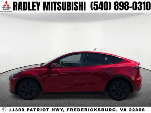 Used 2024 Tesla Model Y Long Range AWD/4WD image 16