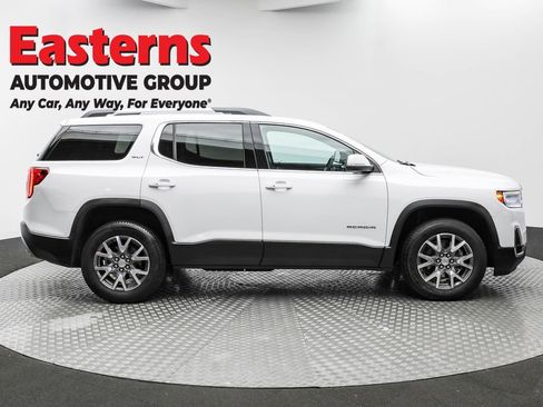 Used 2023 GMC Acadia SLT image 4