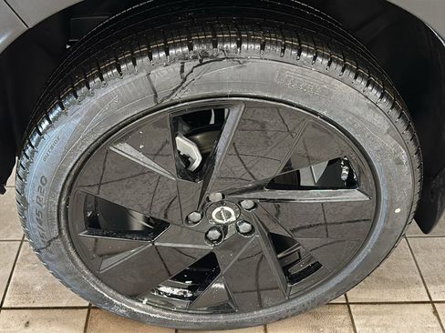 New 2026 Volvo XC40 B5 Ultra w/ Protection Package Premier image 31