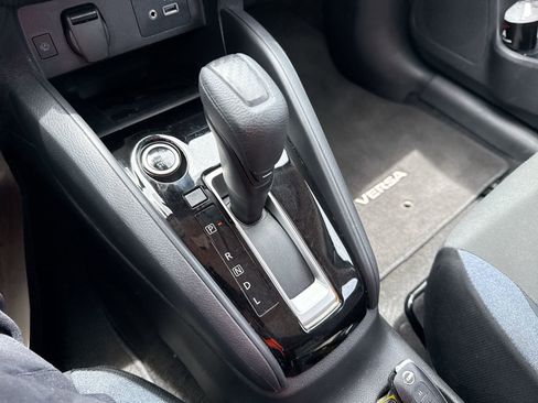 Used 2025 Nissan Versa SV FWD image 20