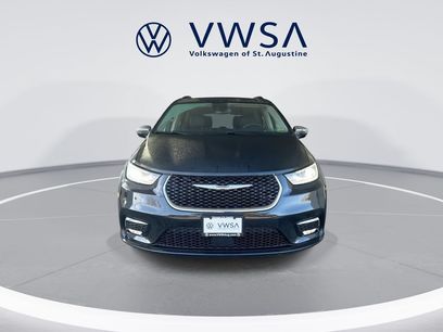 Used 2023 Chrysler Pacifica Limited