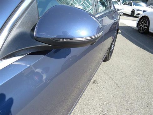 Used 2025 Mercedes-Benz C 300 4MATIC Sedan image 25