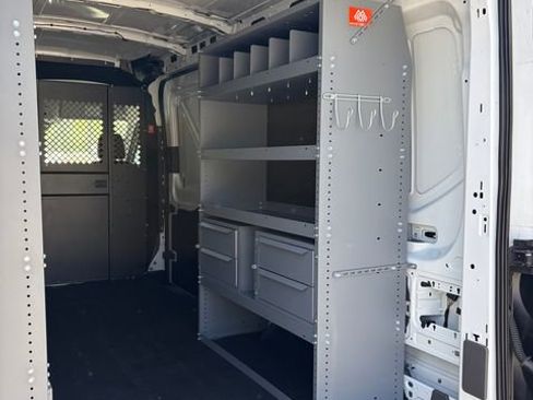 New 2024 Ford Transit 250 148 Medium Roof RWD image 10
