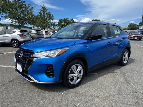 Used 2024 Nissan Kicks S w/ Interior Electronics Package FWD image 3