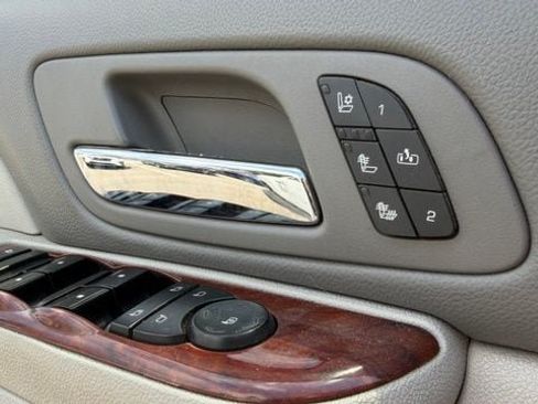 Used 2012 Chevrolet Silverado 1500 LTZ AWD/4WD image 13