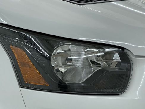 Used 2024 Ford Transit 250 Low Roof w/ Exterior Upgrade Package image 27