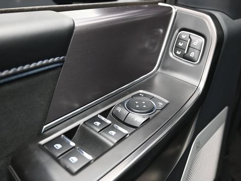 Used 2024 Ford F150 Platinum AWD/4WD image 21