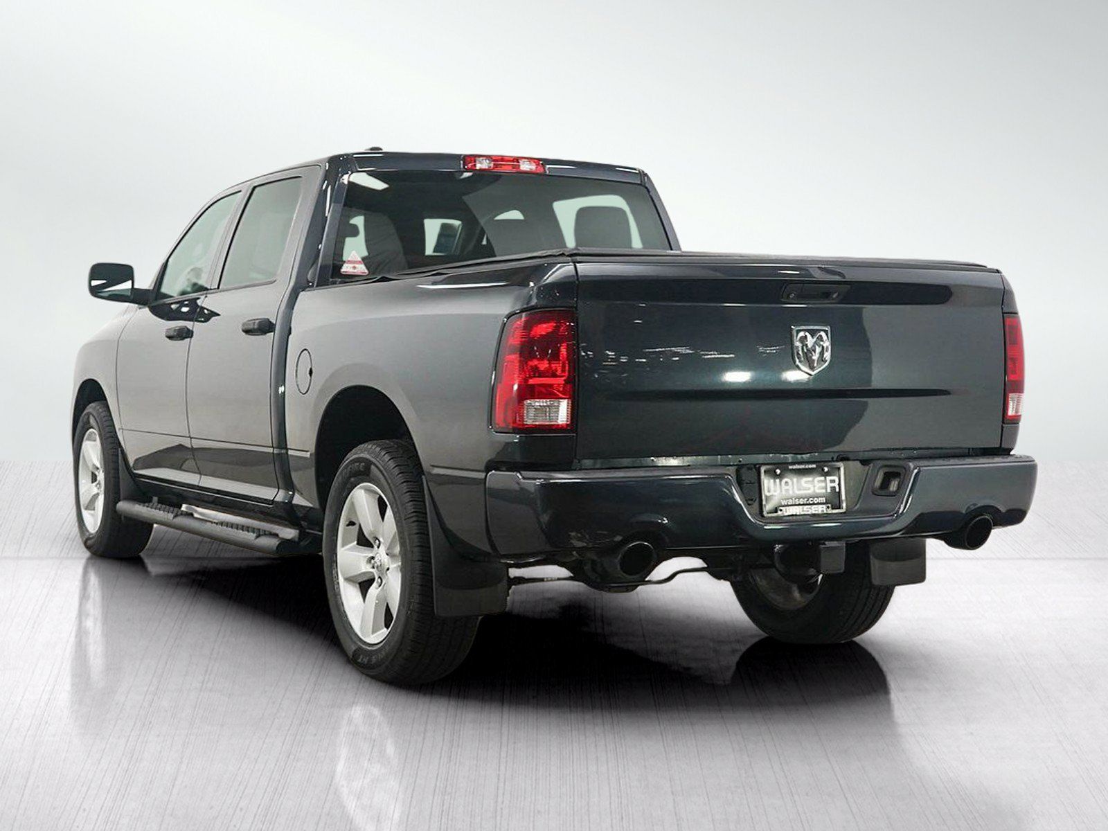 Used 2015 RAM 1500 Express AWD/4WD image 3