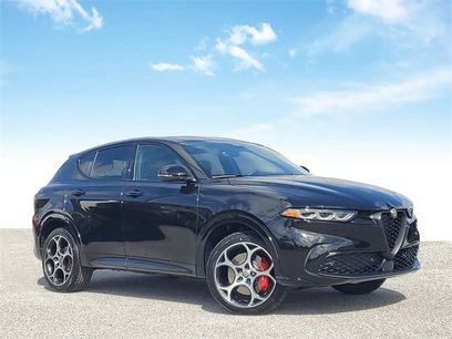 New 2025 Alfa Romeo Tonale w/ Premium Package