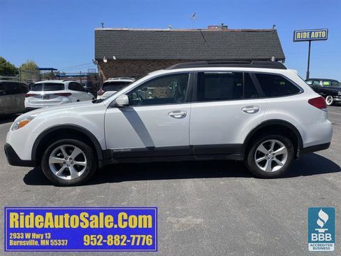 Used 2014 Subaru Outback 2.5i Limited w/ Moonroof Package AWD/4WD image 8
