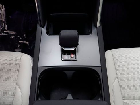 New 2025 Land Rover Discovery Sport S AWD/4WD image 14