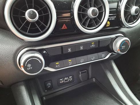Used 2025 Nissan Sentra SV FWD image 26
