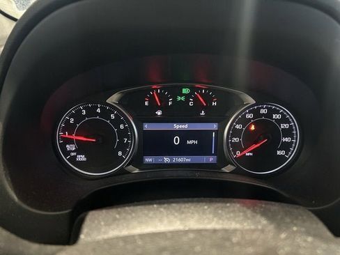 Used 2023 GMC Terrain SLT w/ Tech Package image 11