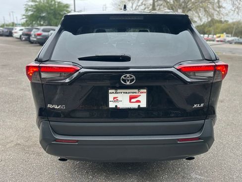 Used 2025 Toyota RAV4 XLE image 8