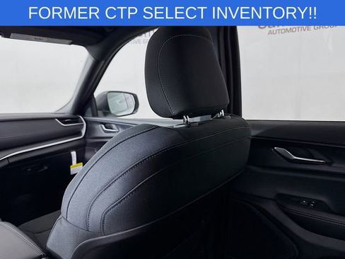 New 2025 Jeep Grand Cherokee L Laredo w/ Luxury Tech Group I image 23