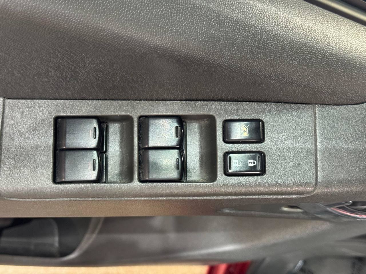 Used 2017 Nissan Frontier PRO-4X AWD/4WD image 17