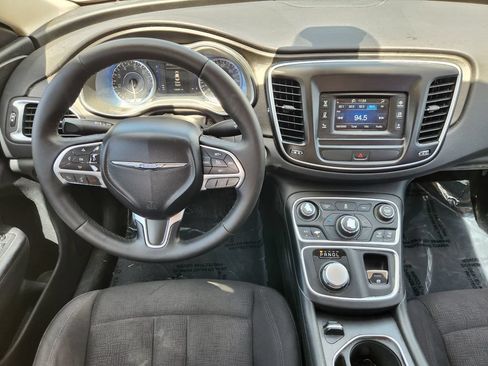 Used 2015 Chrysler 200 Limited w/ Convenience Group FWD image 28