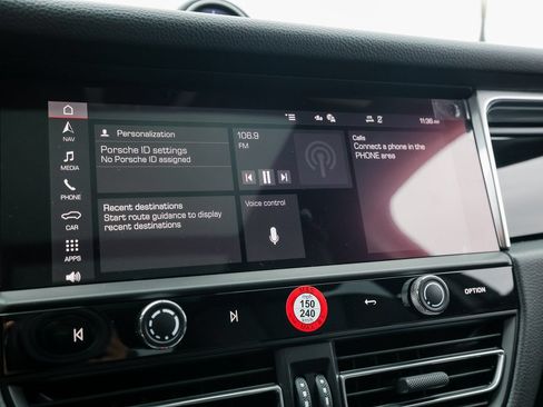 Certified 2026 Porsche Macan S AWD/4WD image 18
