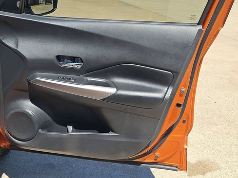 Used 2020 Nissan Kicks SR w/ SR Premium Package FWD image 31