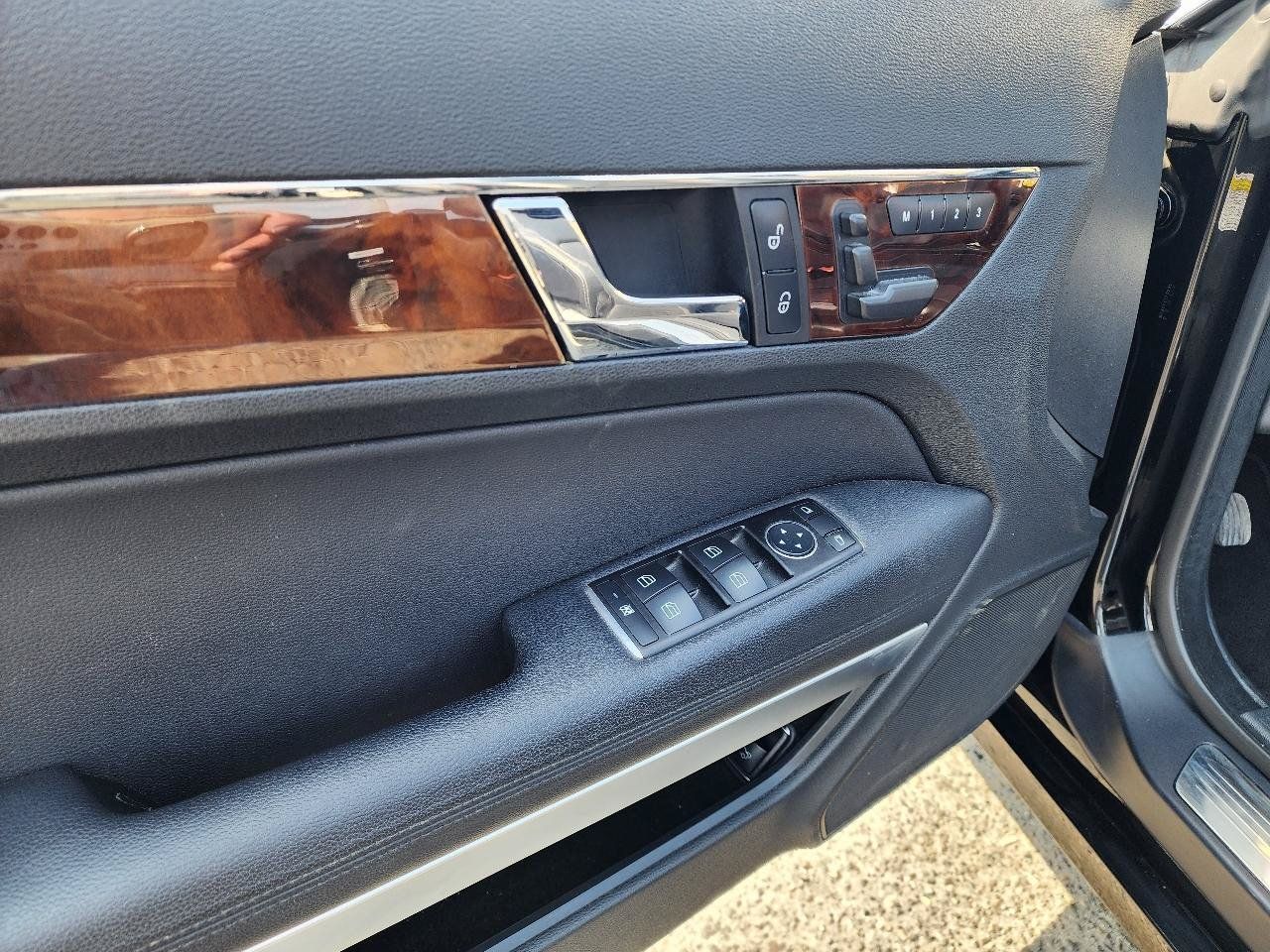 Used 2011 Mercedes-Benz E 350 Cabriolet image 12