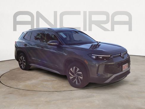 New 2026 Volkswagen Tiguan S image 2