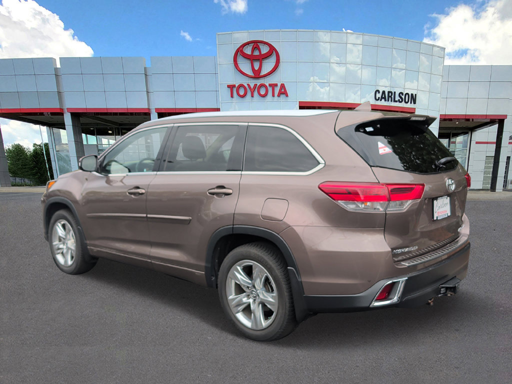 Used 2018 Toyota Highlander Limited AWD/4WD image 2