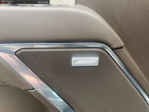 Used 2024 Chevrolet Silverado 1500 LT Trail Boss w/ Convenience Package II AWD/4WD image 24